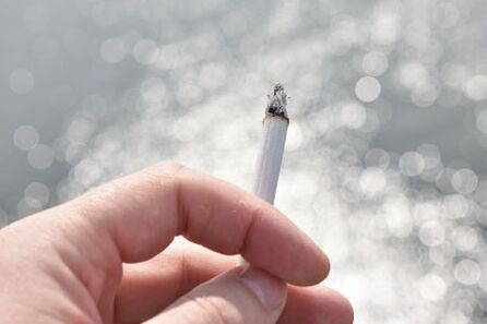 Zigarettenrauchen ist für den menschlichen Körper hochgiftig. 